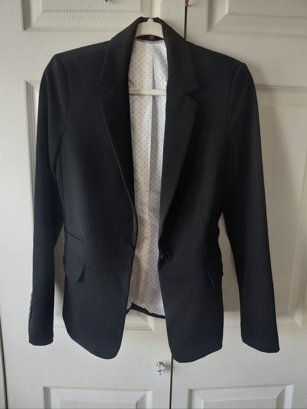Express Classic Black Women’s Single-Button Blazer